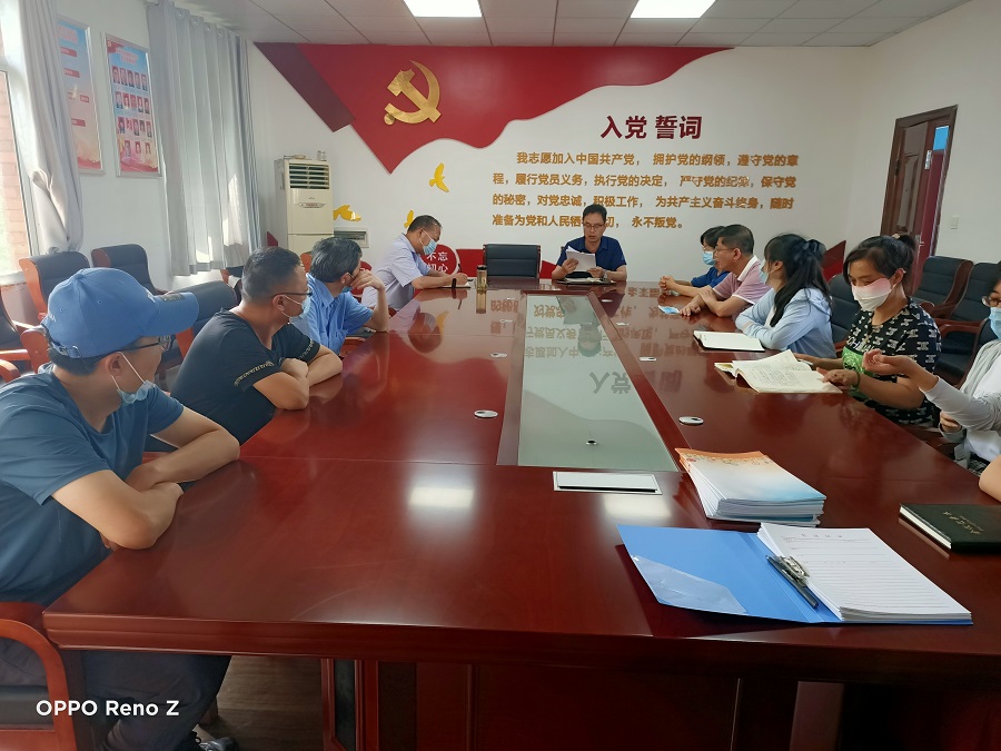 全面介绍ATRIX吸尘器的人性化设计、强大性能、高效过滤和高性价比