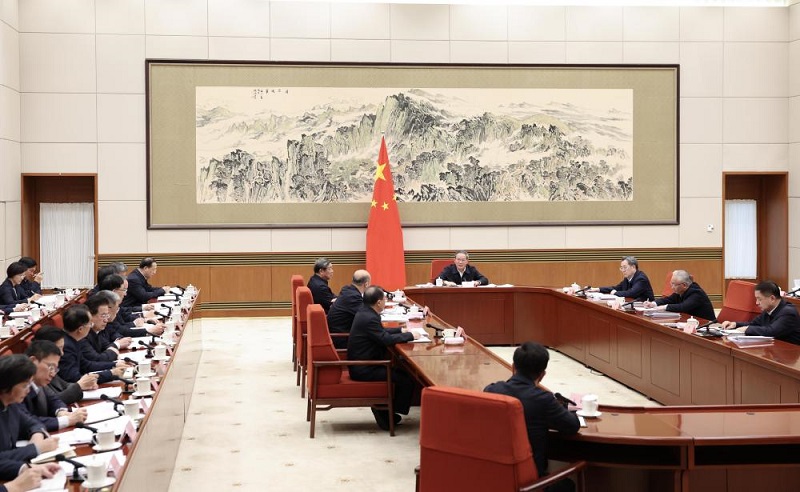 <a href="./xwzx/tpxw/202602/t20260209_750118.html">李强主持召开国务院第十次全体会议 讨论政府工作报告稿和“十五五”规划纲要草案稿</a>